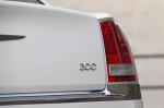 Chrysler 300C 2011 года